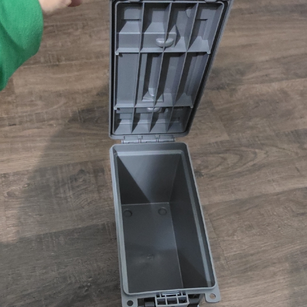 Sheffield Gray Field Box – Weather-Resistant Home Storage - Picture 6 of 7